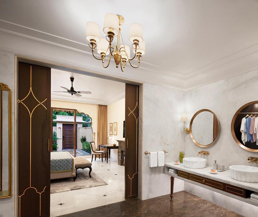Luxury Room King Bed