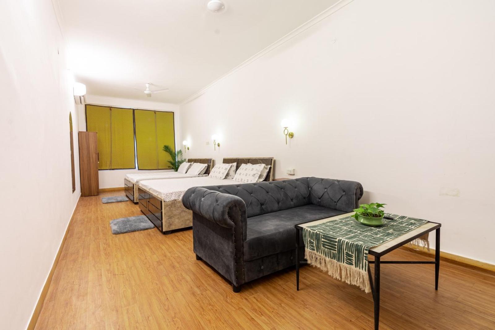 Zimmer mit 2 Kingsize-Betten